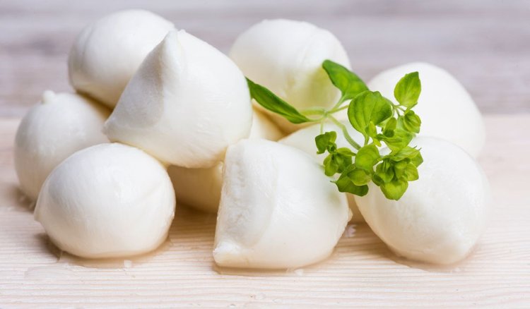 Już nie kupuję mozzarelli w sklepie. Robię ją w domu w pół godziny
