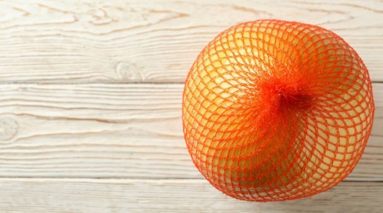 Dlaczego pomelo sprzedaje się zawsze w siatce? Odpowiedź może zaskoczyć