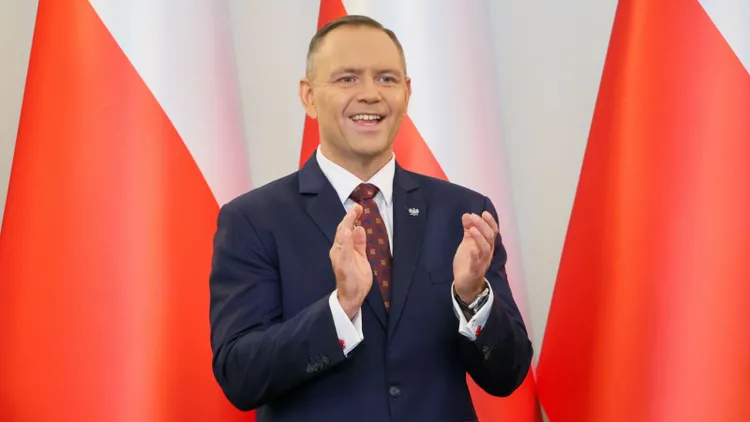 Prezydent Nawrocki podpisał ważną ustawę. Chodzi o ceny paliw