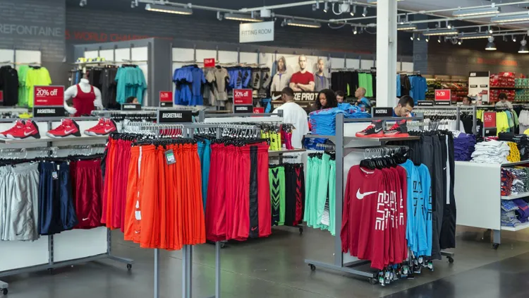 Nike wskrzesza swoją legendarną markę. Klasyka z lat 90. powraca w nowej odsłonie