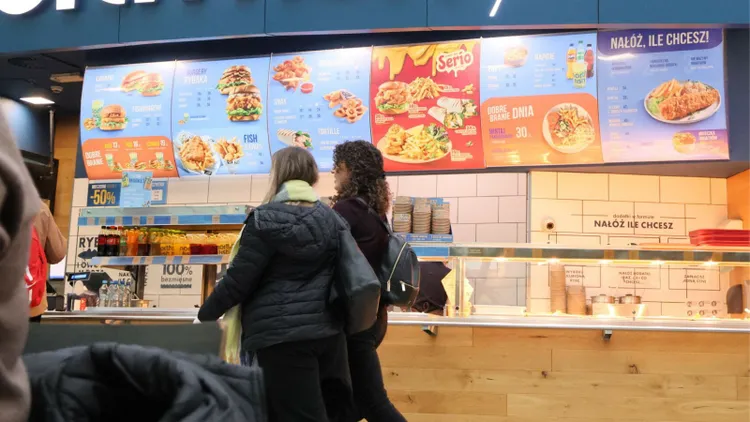 Znana sieć restauracji z wnioskiem o upadłość. Należy do jednego z najbogatszych Polaków