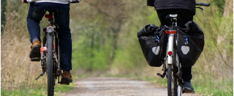 Rowerzystom grożą wysokie kary na drogach, choć nie wszyscy zdają sobie z tego sprawę. Lepiej znać przepisy