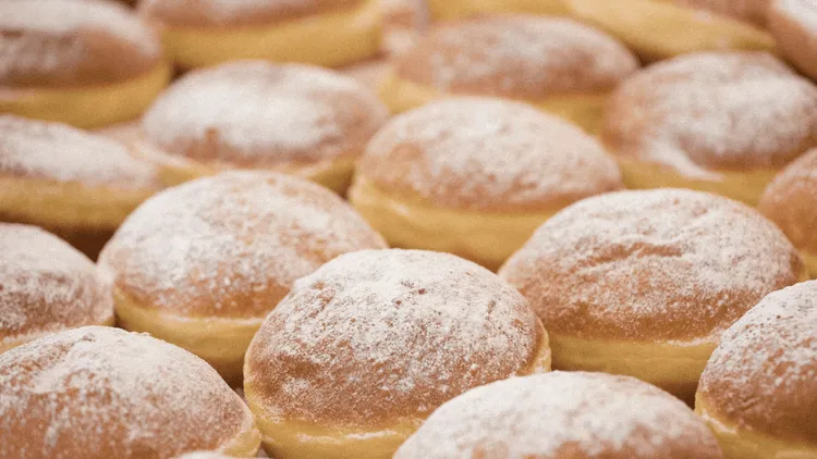 Nie kupuj tych pączków. Zdradza je jeden szczegół
