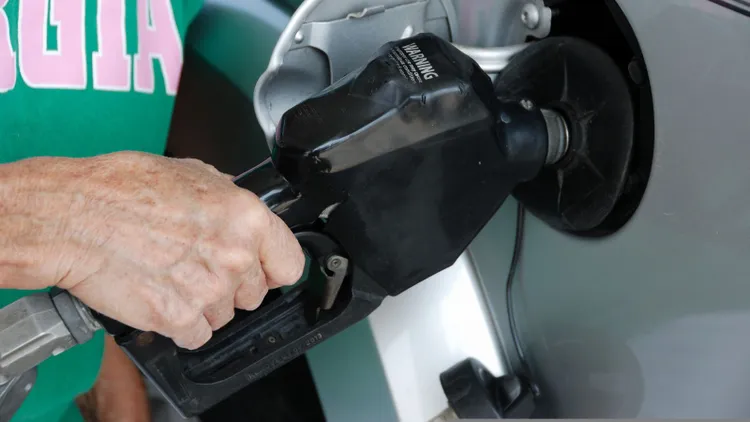 Nowe ceny paliw już 11 czerwca. Właśnie to ogłoszono. Spodziewane kolejki na stacjach
