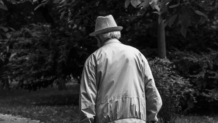 Eutanazja po polsku - osamotnieni seniorzy świadomie rezygnują z zażywania leków 