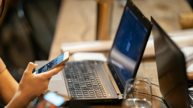 Zagrożenia w cyberprzestrzeni. Ministerstwo wydało pilny komunikat