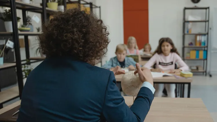 4475 zł jeszcze przed emeryturą. Wypłacą po 56. roku życia, kluczowa data: 31 sierpnia