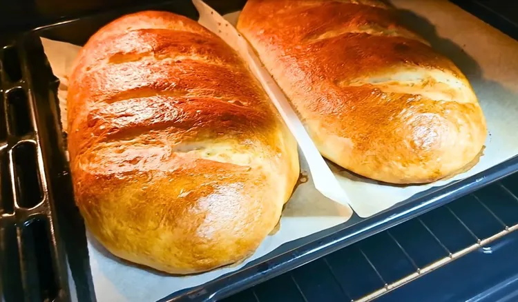 Już nie kupuję chleba w sklepie, odkąd mam ten przepis robię go w domu. Jest chrupiący i mięciutki