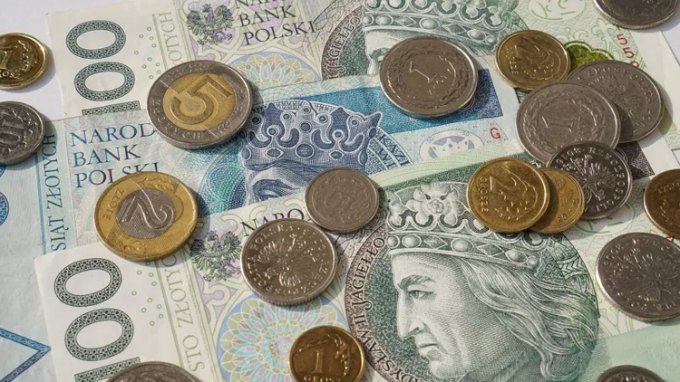 ZUS wypłaci specjalną emeryturę. Wystarczy, że pracowałeś w tym zawodzie w tych latach