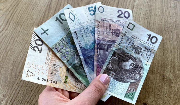 Kluczowy zasiłek w górę już od stycznia. Znamy konkretne kwoty