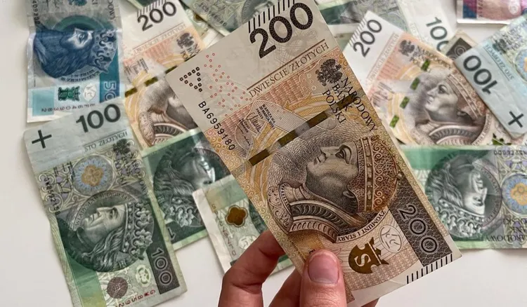 Wakacje kredytowe 2024. Wiadomo, jakie warunki trzeba spełnić