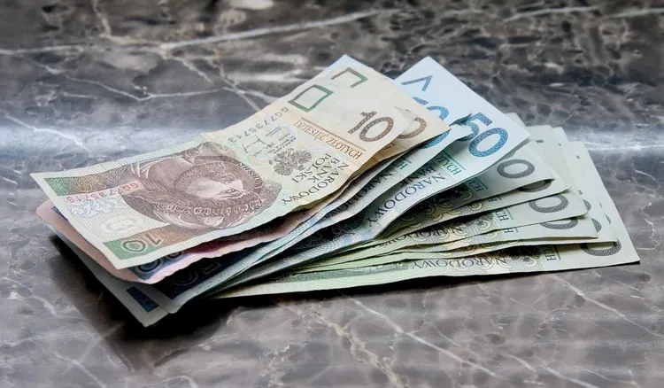 1780,96 złotych świadczenia dla matek. Trzeba spełnić warunki i złożyć wniosek