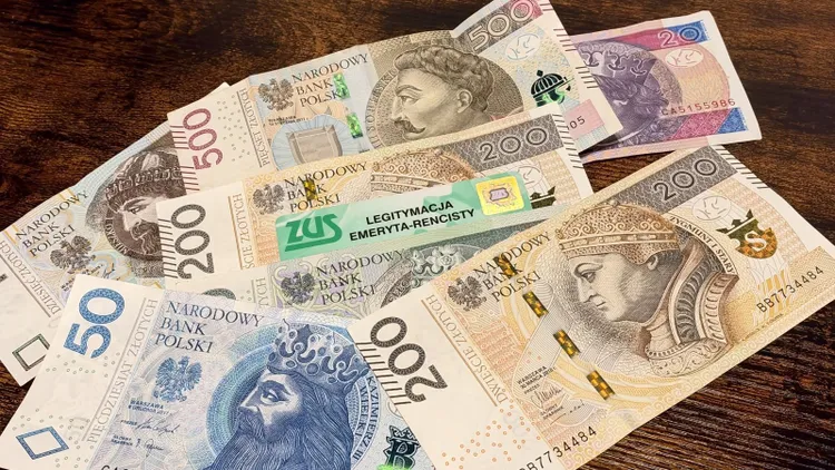 Waloryzacja emerytur wyższa niż zakładano. Tyle zyskają emeryci w 2027 roku