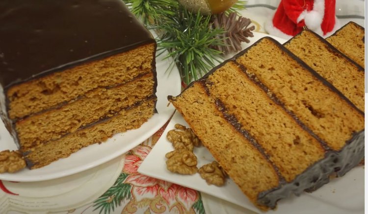 Babcia już wczoraj nastawiła piernik staropolski. Ciasto dojrzeje w sam raz na święta
