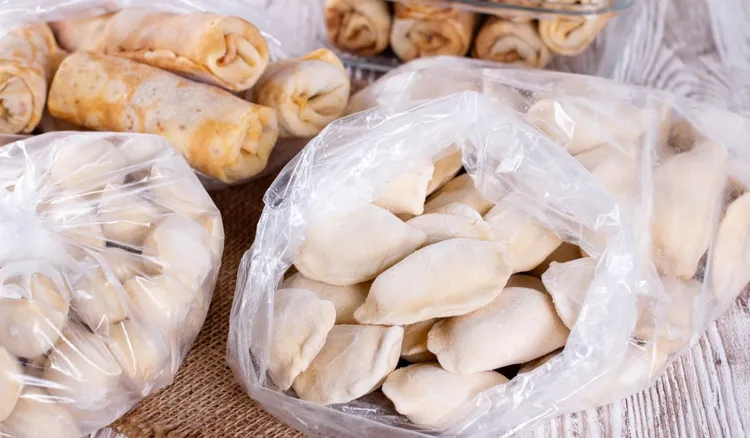 Gotowanie mrożonych pierogów krok po kroku. Nie ma mowy, że coś się nie uda