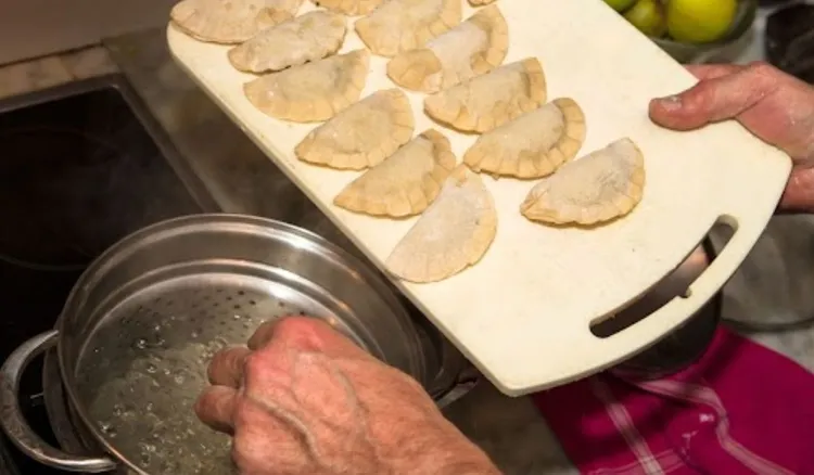 Nie ruskie, nie z mięsem. Najlepsze są pierogi gyros, inne mogą się schować