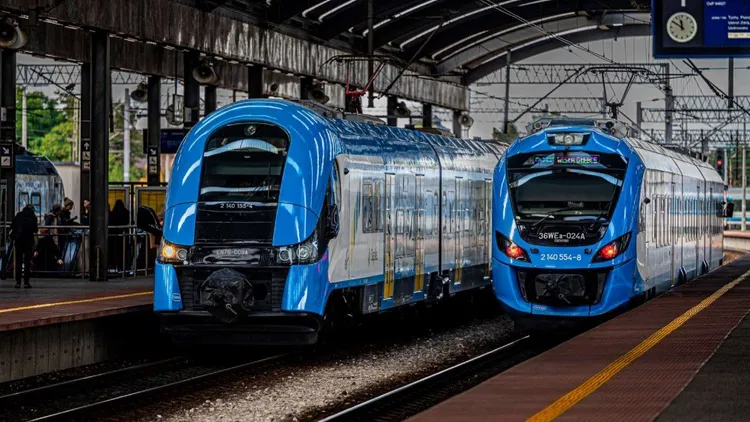  Koleje Śląskie rekrutują na potęgę. Potrzebne 600 osób, niektórzy zarobią nawet 10 tys. zł 