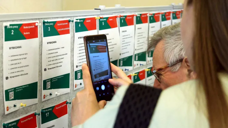 Płacą 16 tys. zł miesięcznie, ale chętnych brak. Ten zawód na większość działa odstraszająco