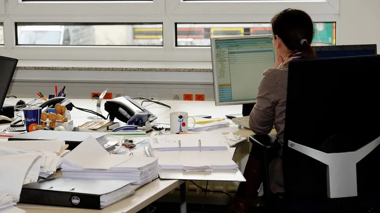 Kolejna duża firma ogłasza zwolnienia grupowe. Pracownicy trafią na bruk