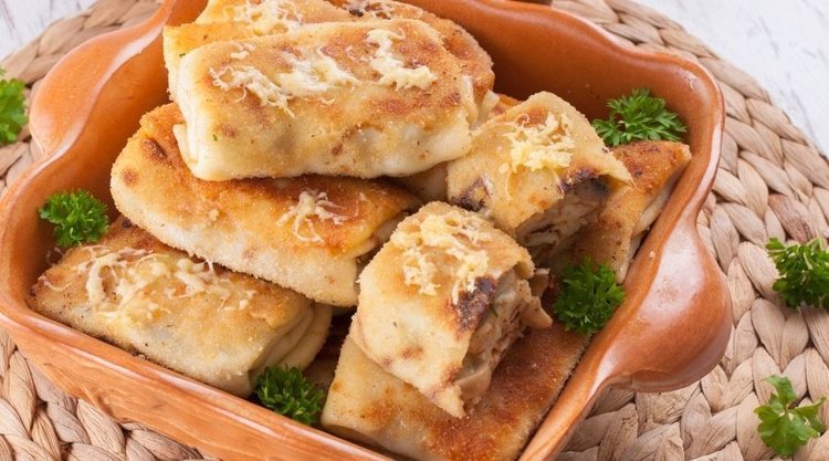 Chrupiące krokiety wakacyjne z cukinią i pieczarkami 