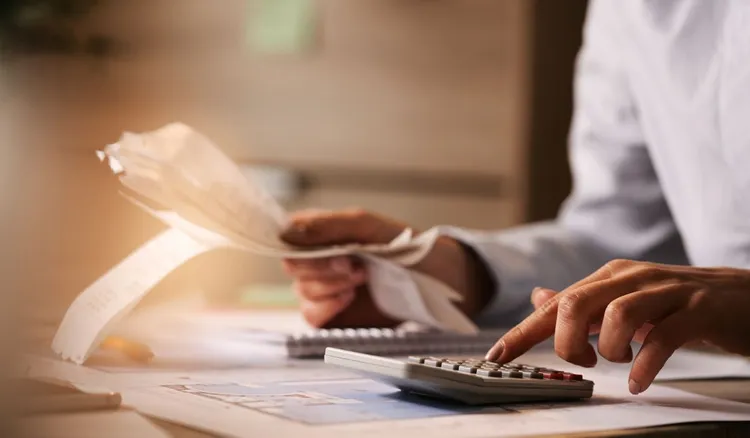 Powrócił popularny dodatek finansowy. Można dostać nawet 822 zł, ale trzeba złożyć wniosek