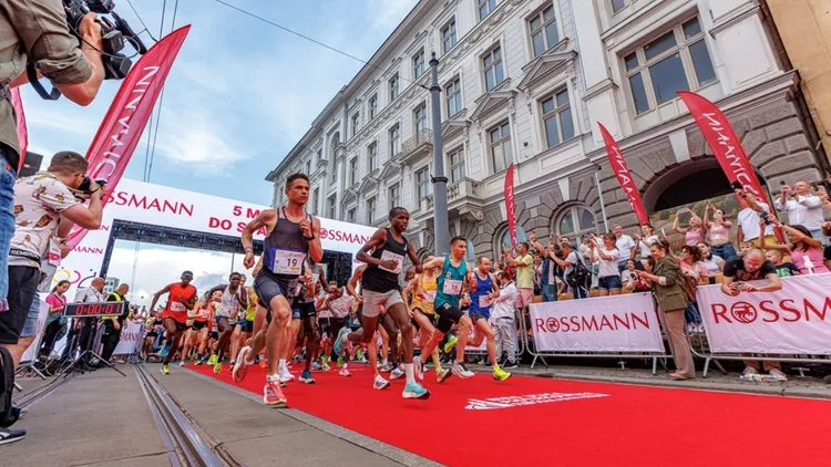 Rossmann Run. Rekordowy bieg w Łodzi i jeden z największych biegów z aplikacją na świecie