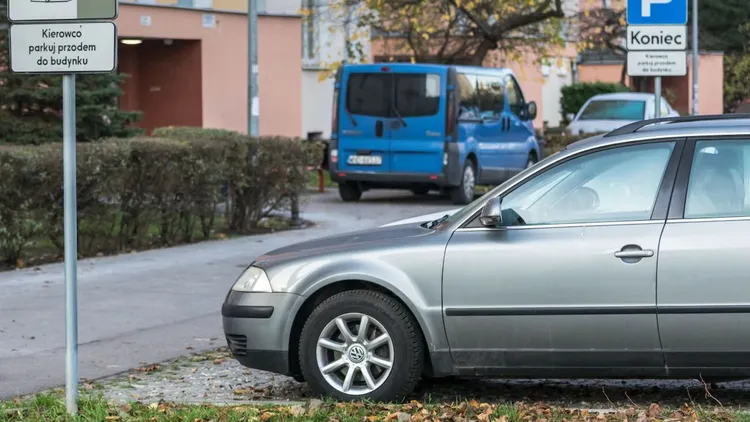 Nowa opłata dla kierowców. Uderzy w starsze samochody