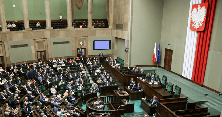 Wcześniejsza emerytura. Więcej osób będzie mogło skorzystać
