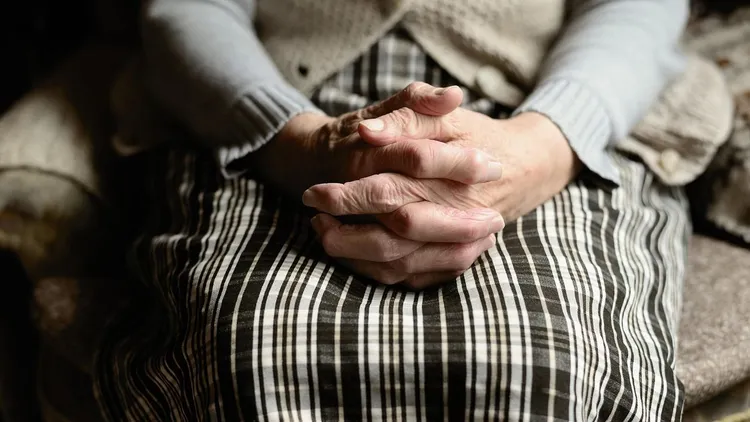 Przepracowała 40 lat za najniższą krajową. Taką dostanie emeryturę, ta kwota to nie żart