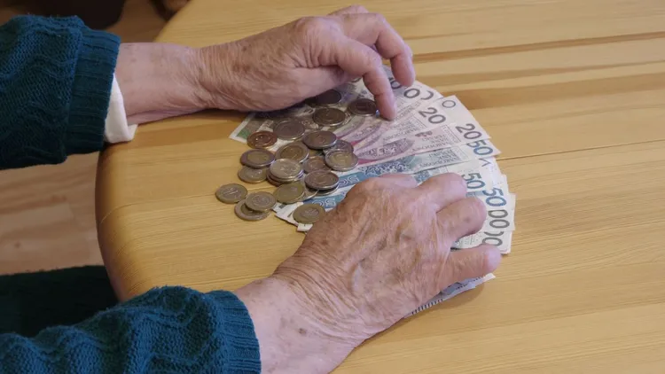 Duża podwyżka dodatku dla seniorów. Tyle teraz wynosi świadczenie