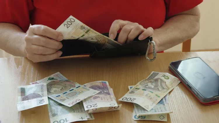 Waloryzacja emerytur 2025. Wiemy, na jakie podwyżki będą mogli liczyć seniorzy