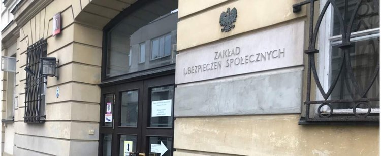 ZUS: Coraz więcej osób decyduje się na opóźnienie przejścia na emeryturę
