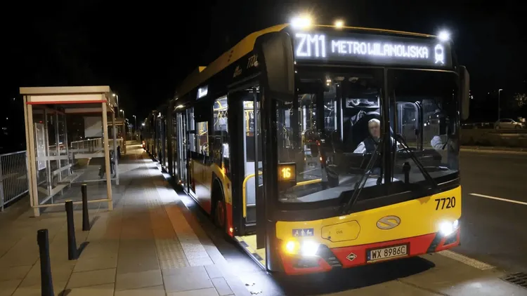 Te osoby mogą jeździć za darmo komunikacją miejską. Nie tylko seniorzy
