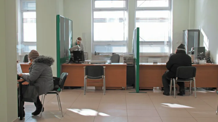 Budżetówka zyskuje najwięcej. Nowe dane GUS są jednoznaczne