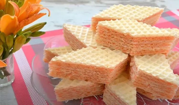 Przepis na te wafle znalazłem w zeszycie babci. W sklepach takich nie ma