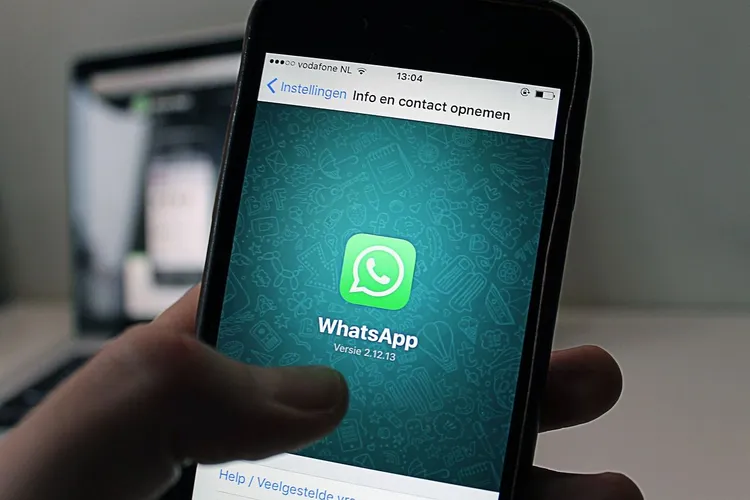 Nowe oznaczenia rozmów na WhatsAppie. O co chodzi?