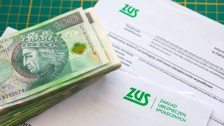 Emerytura wyższa o kilkaset złotych. Jeden wniosek do ZUS może zmienić stan Twojego konta