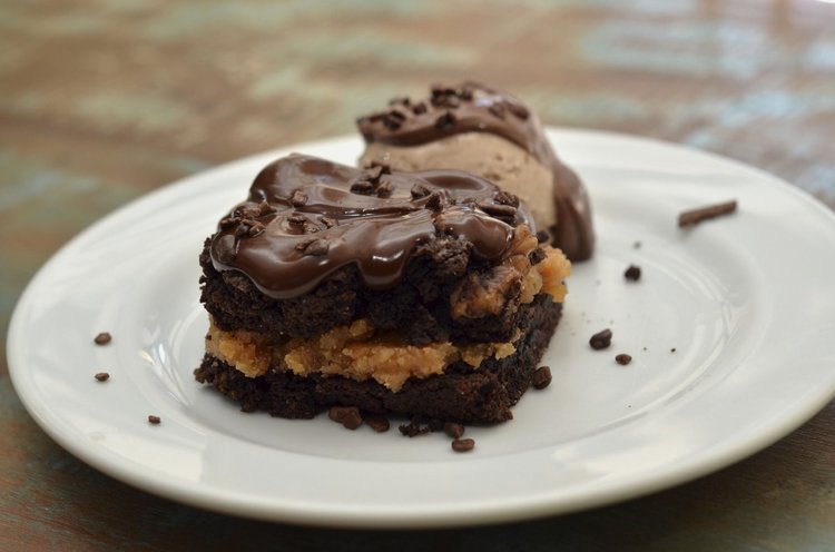Brownie z masłem orzechowym