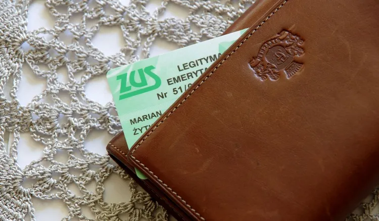 Nowe legitymacje emerytów i rencistów. Oto co się zmieni
