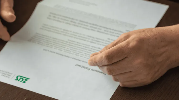 Jeden błąd i emerytura może zostać całkowicie zawieszona. ZUS wydał komunikat
