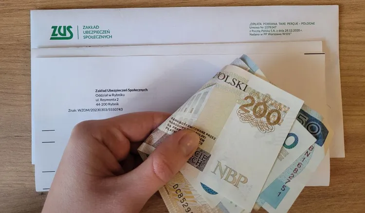Ponad 6 tysięcy złotych z ZUS. Wielu seniorów zadowolonych