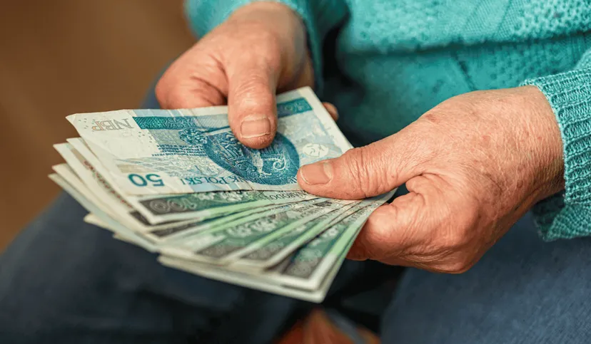Ważne zmiany w wypłatach 13. emerytury. Wiemy, kiedy przelewy trafią na konta seniorów
