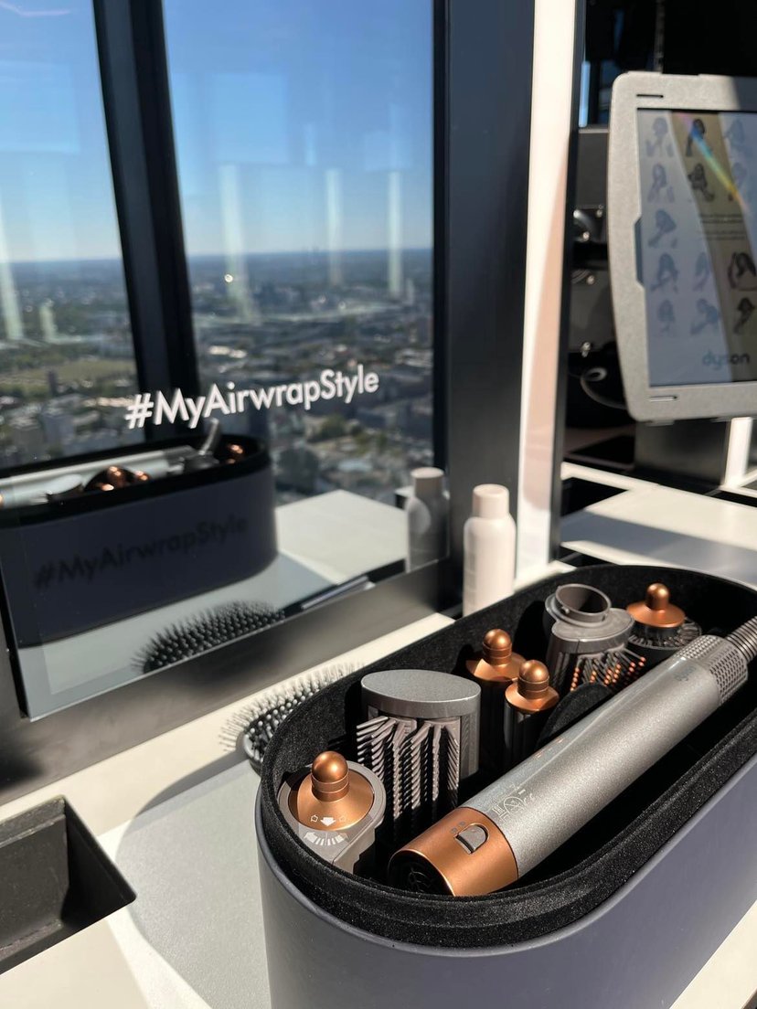 Nowa generacja suszarko — lokówki Dyson Airwrap