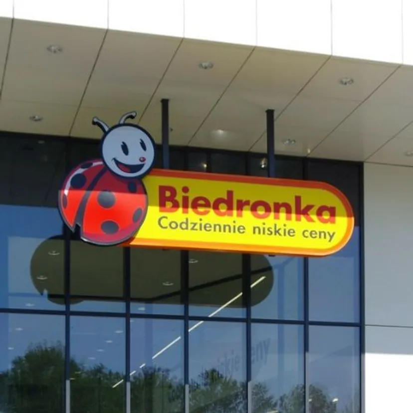 Biedronka rusza z wielką wyprzedażą. Do tego 60 zł w voucherach za zakupy