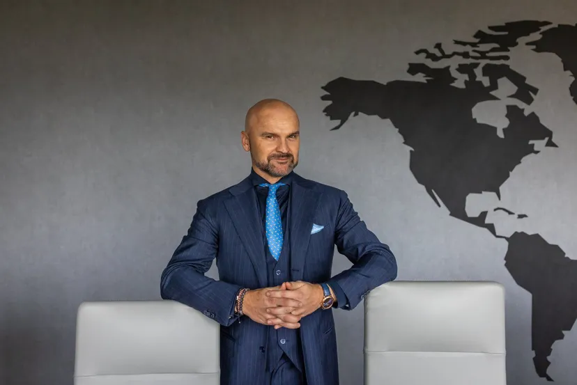 Nowa funkcja w aplikacji InPost. Rafał Brzoska chce, by to klienci płacili kurierom