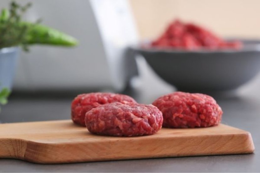 Inne niż wszystkie - kotlety mielone zawijane w plastry boczku