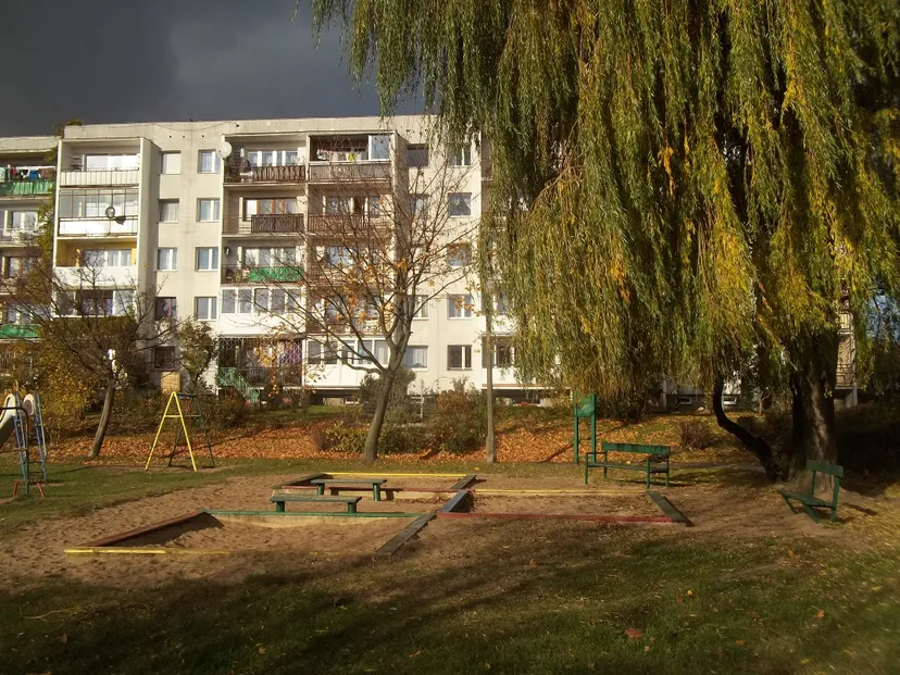 "To jest nie do zwalczenia". Polskie miasta się poddały, Kościół bezradny – na emerytów nie działa nawet papież