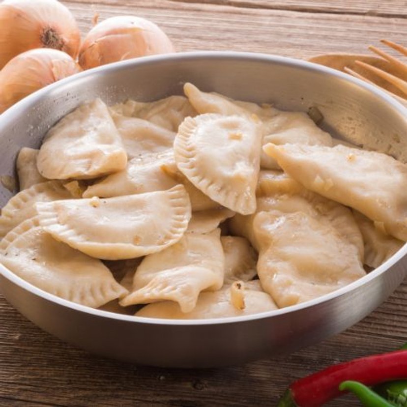 XIX-wieczny przepis na ciasto na pierogi zachwyca do dziś. Tak gotowały nasze prababki