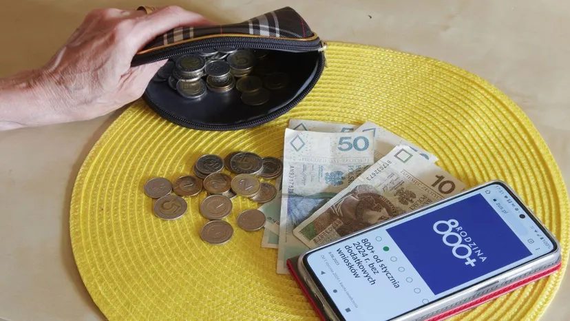 Te osoby 800 plus nie dostaną. ZUS nie pozostawia złudzeń