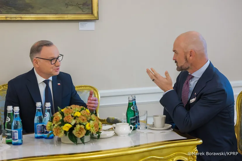 Andrzej Duda powie "tak" deregulacji. Prezydent spotkał się z Rafałem Brzoską 